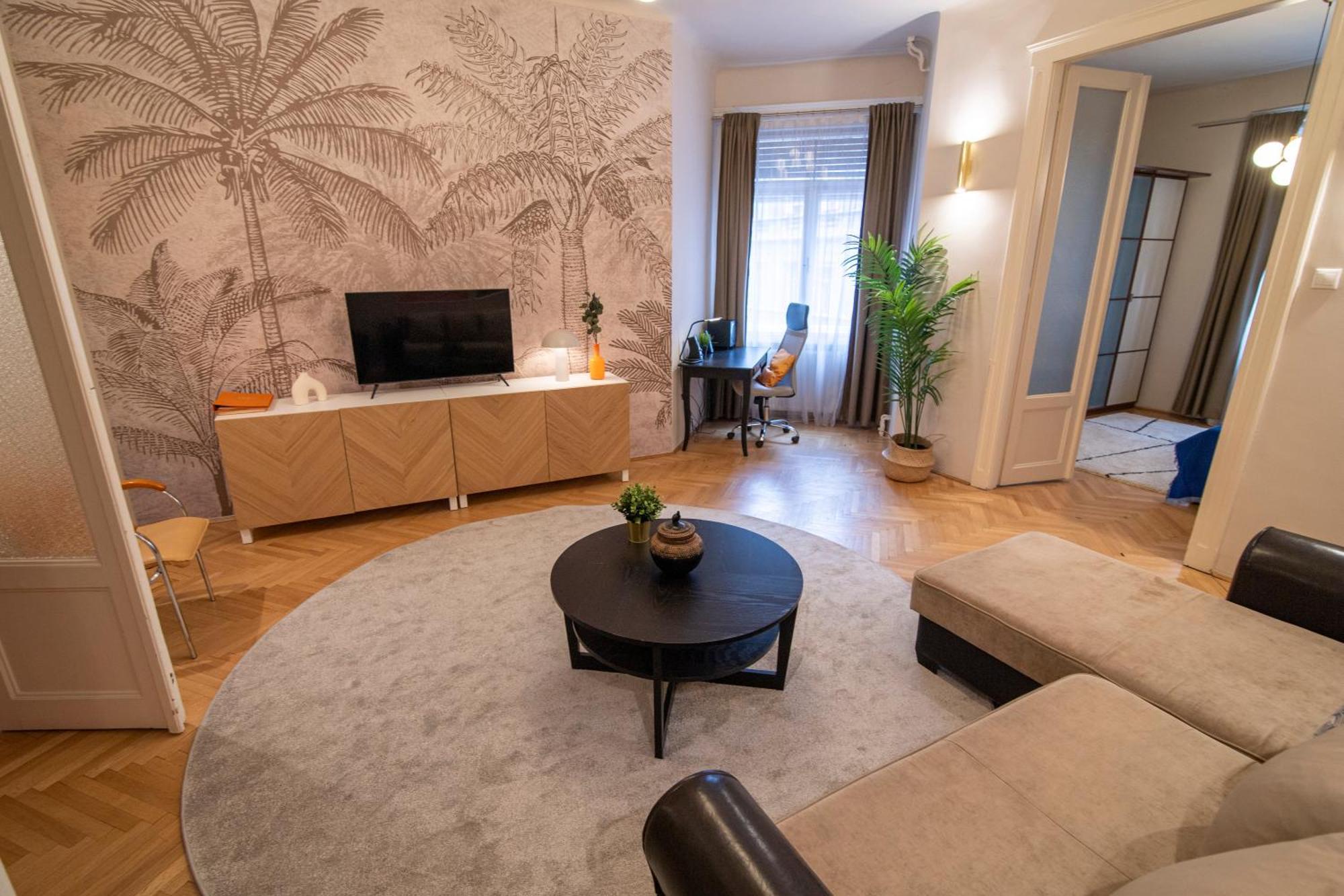 Be A Budapester Extérieur photo